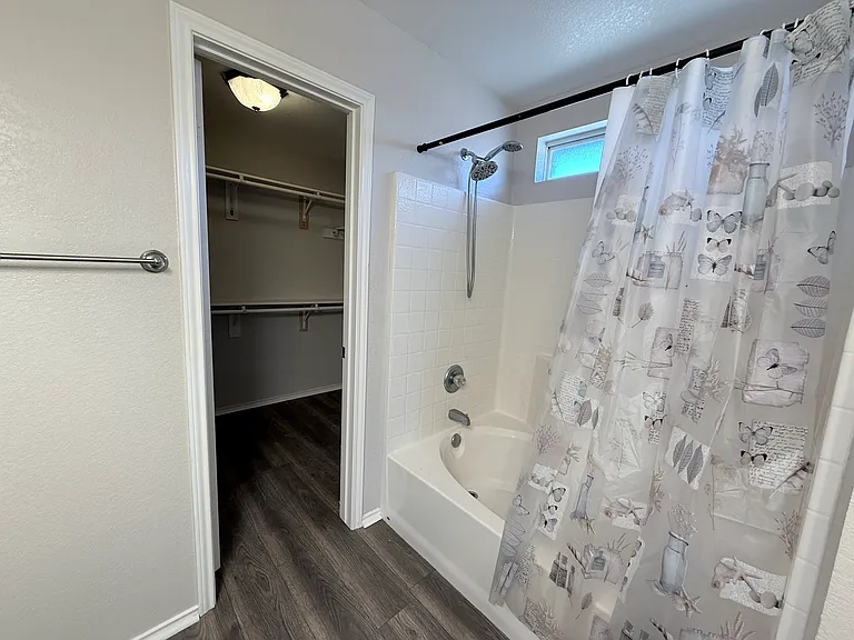 5108 Bridle Dr — Photo 5