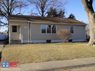 312 W 18th St, Grand Island, NE 68801