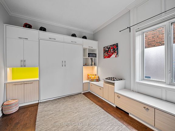 5th image of 276 Spadina Rd #4