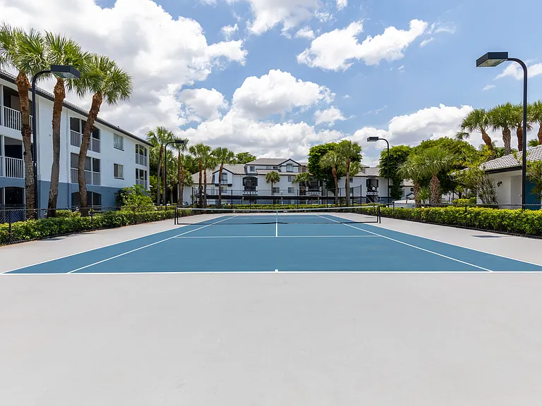 Valencia at Doral — Photo 34