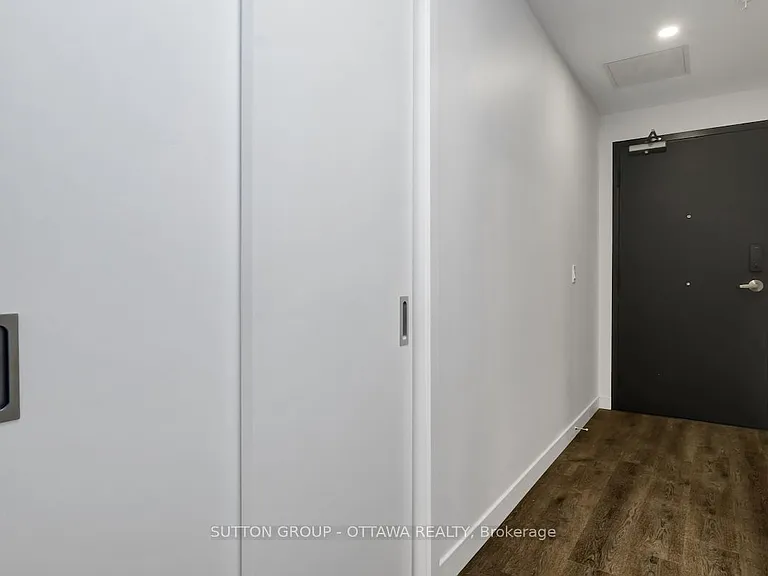 399 Winston Ave #401 — Photo 9