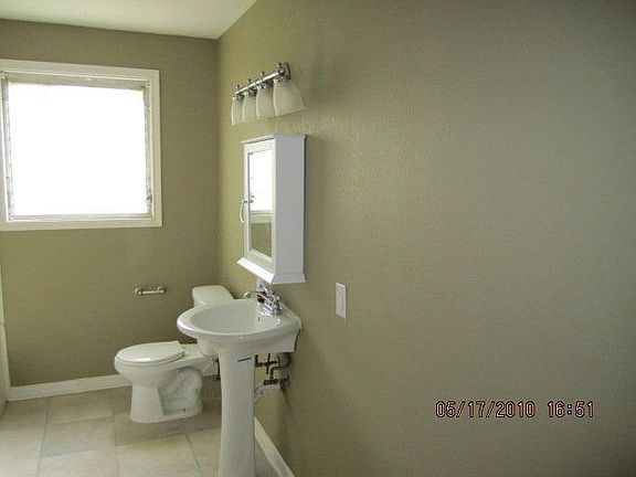 5th image of 3932 Lakeshore Dr