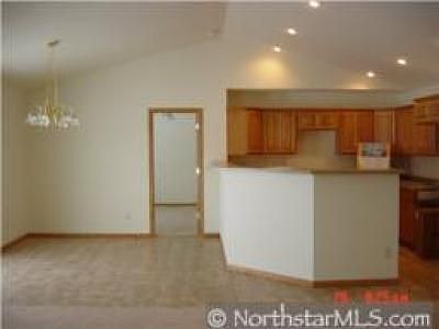 4th image of 1740 Summer Ln NE