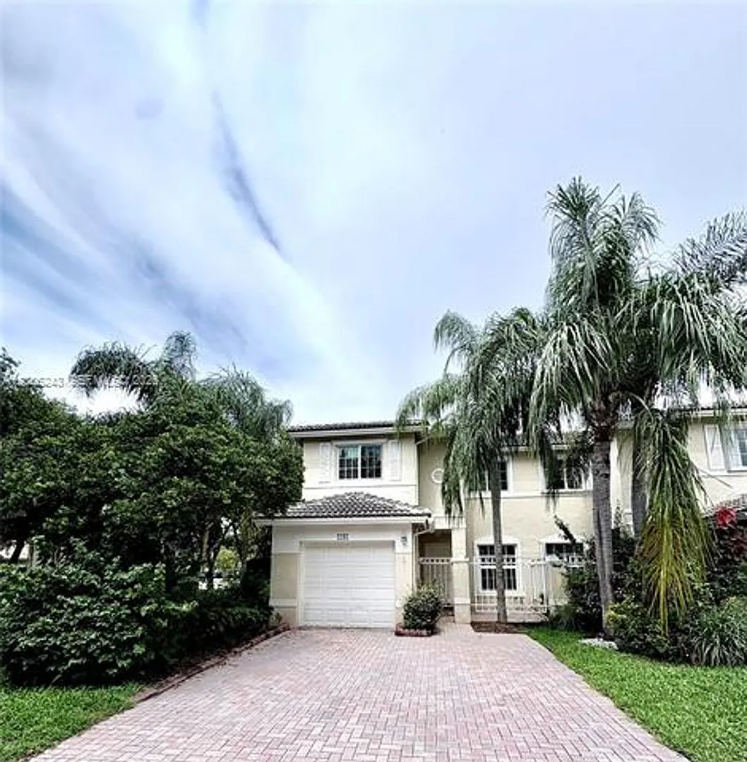 2297 NW 171st Ter th 2297, Pembroke Pines, FL 33028 — Photo 2