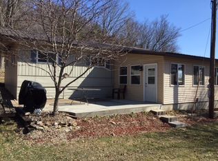 2363 Edwards Ln, Harpers Ferry, IA 52146