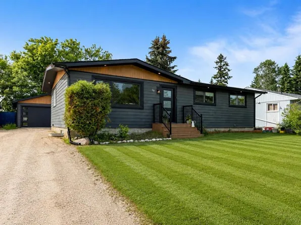 28 SE Alberta Dr, Wood Buffalo, AB T9H 1P5