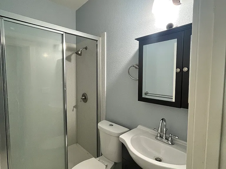 435 S 7th St #1 — Photo 12