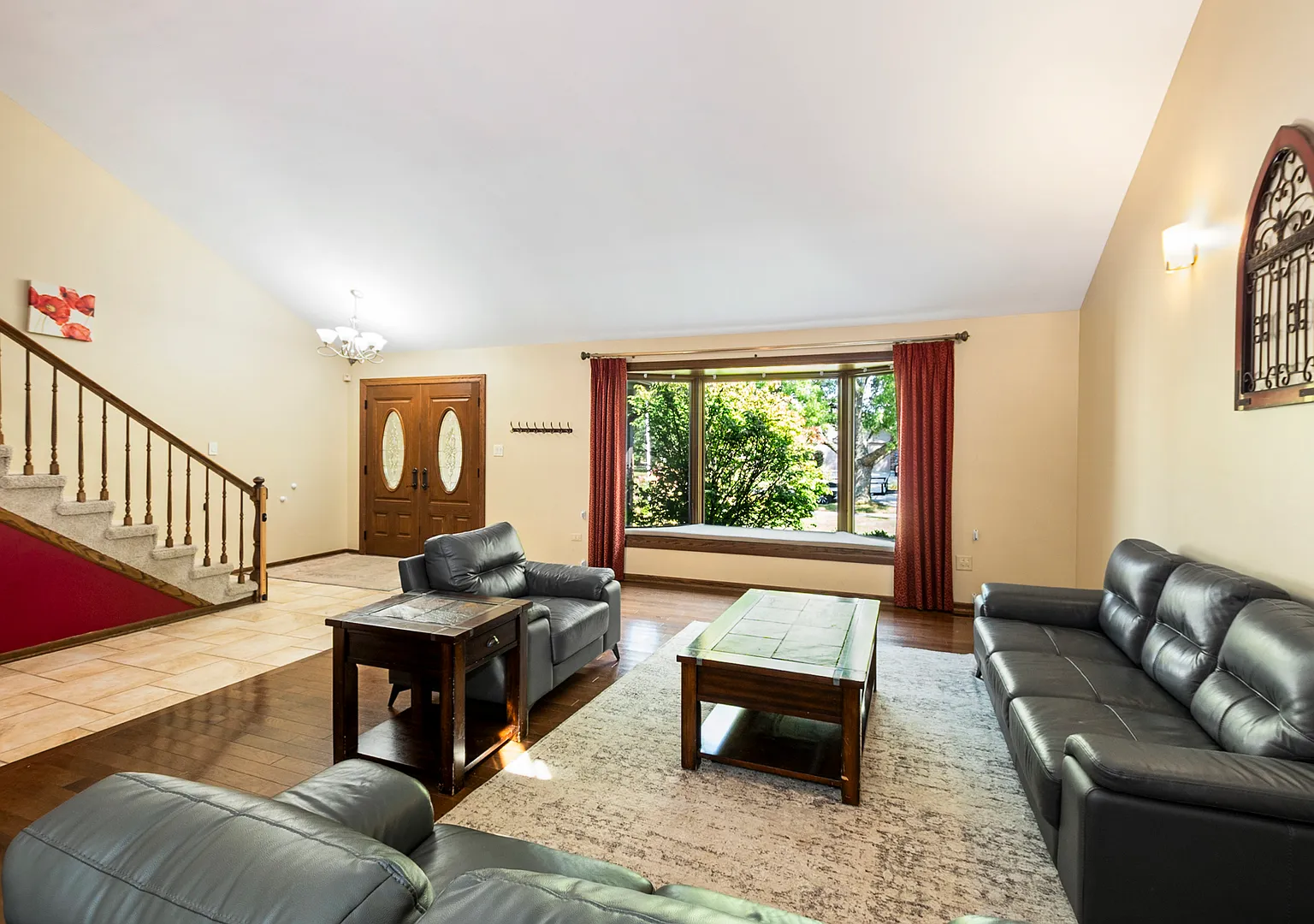 5 bed, 3179 sqft, $4,500 — Photo 4