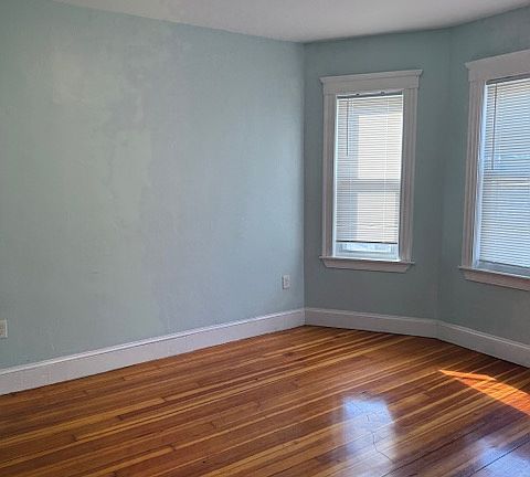 2nd image of 24 East St Floor 2
