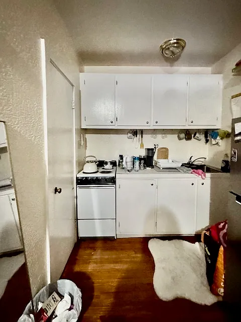 Building Photo - 72 Revere St #1A