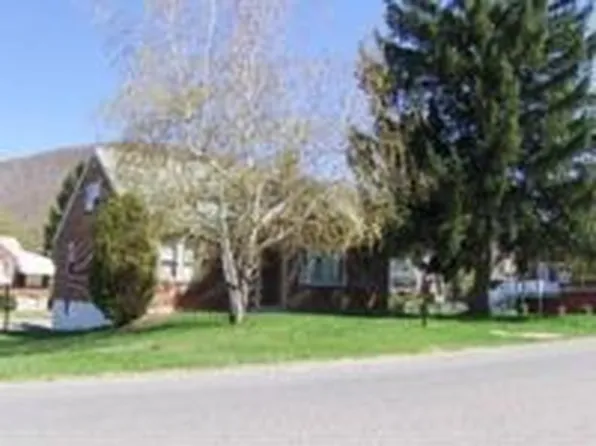 12404 Bowling St, Cumberland, MD 21502