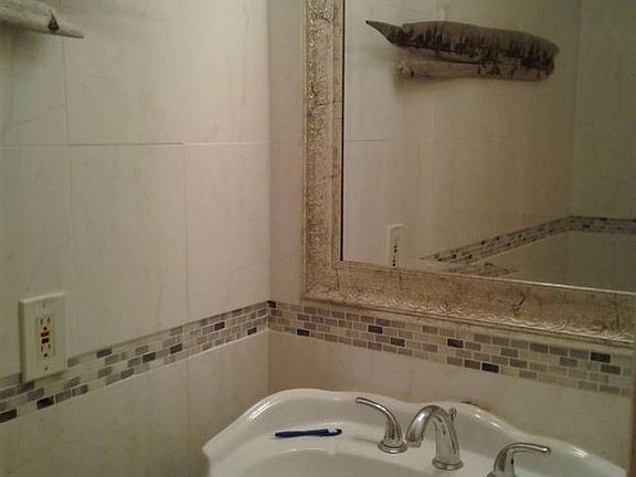 3rd image of 7609 Abbey Ln APT C
