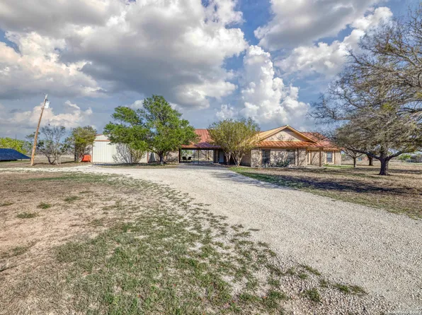 115 Private Road 4455 (B), Uvalde, TX 78801