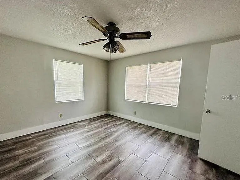 319 Golf Blvd — Photo 8