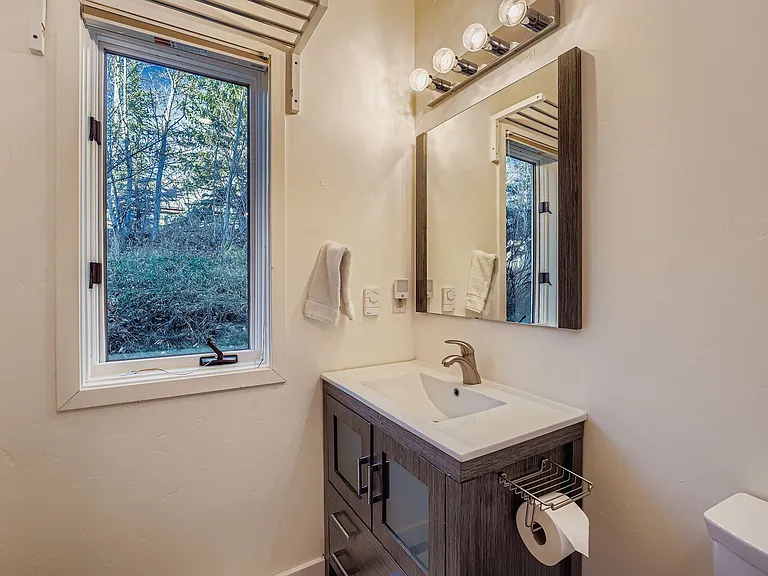 120 Hereford Rd #E — Photo 20