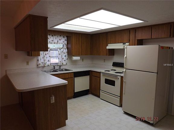 5th image of 707 N Brown St