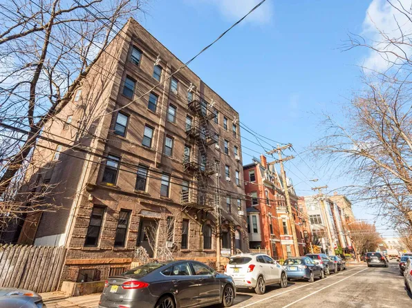 297 Barrow Street image 1 of 15