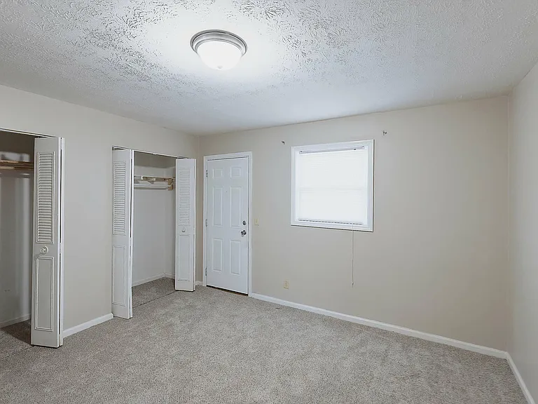 Virginia Terrace — Photo 16