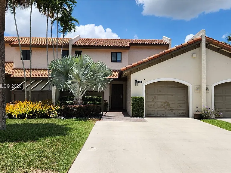 11425 SW 87th Ter — Photo 1