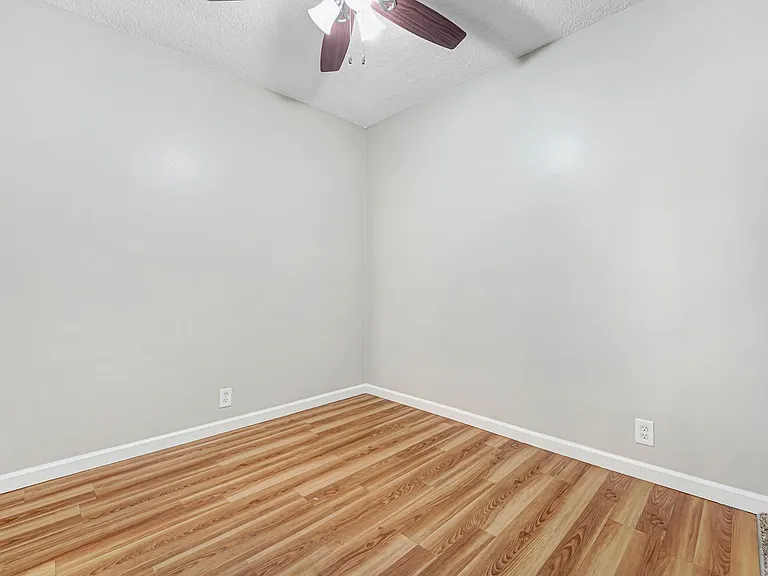 1 Bedroom 1 Bathroom- South Pasadena — Photo 7