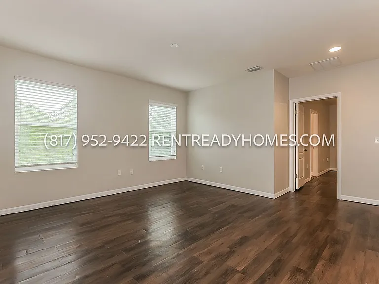 3943 Claybrook Dr — Photo 10