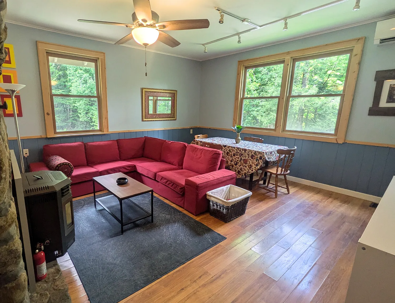 3 bed, 1260 sqft, $2,650 — Photo 1