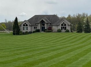 1604 Buckskin Rd, Hicksville, OH 43526