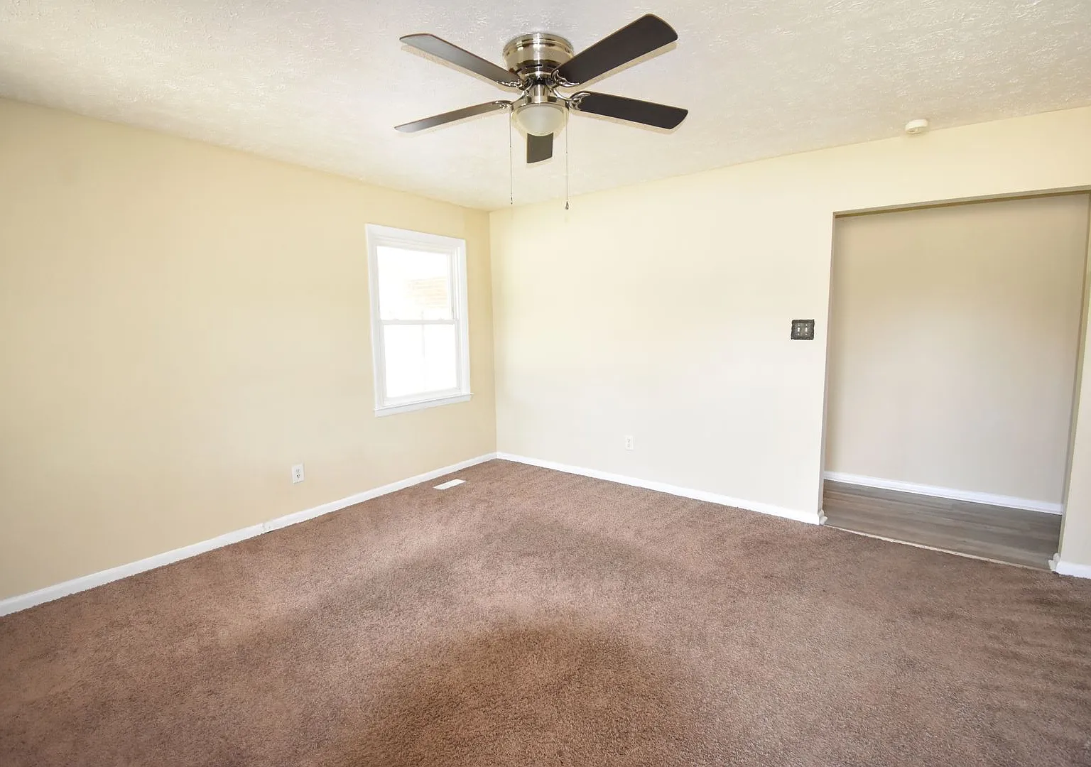 Coming Soon! 3 Bedroom and 2 Bath Home- Pets Considered — Photo 2