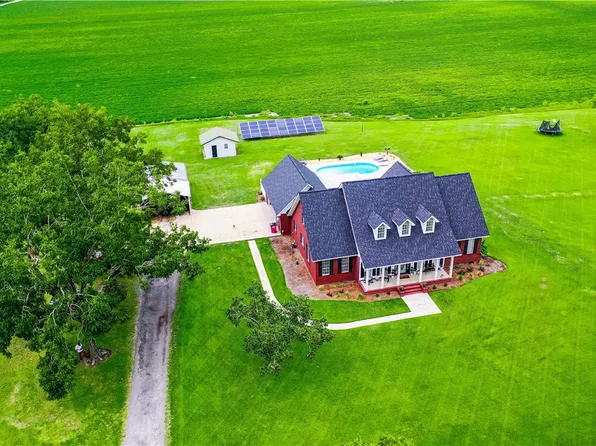 5502 Howard Rd, Blackshear, GA 31516