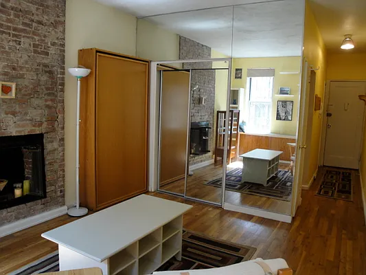 Sold by CLB Realty | media 4