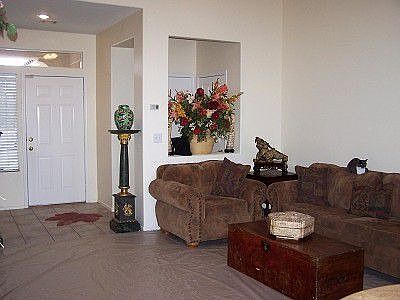 Open airy living area! BRAND NEW CARPET!