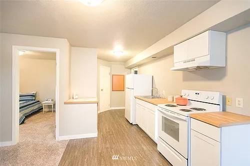 700 SW 368th St #701 Photo 1