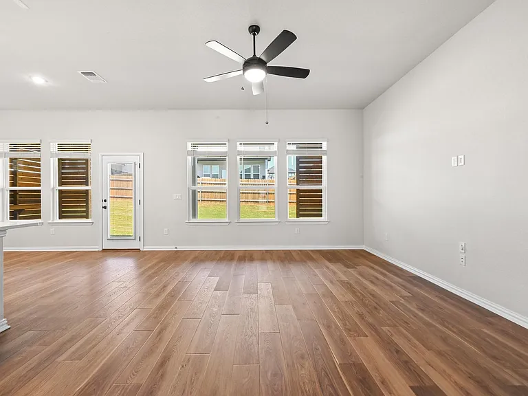 11808 Seaside Woods Dr — Photo 7