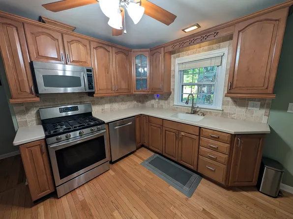 52 Ainsworth Ave, East Brunswick, NJ 08816