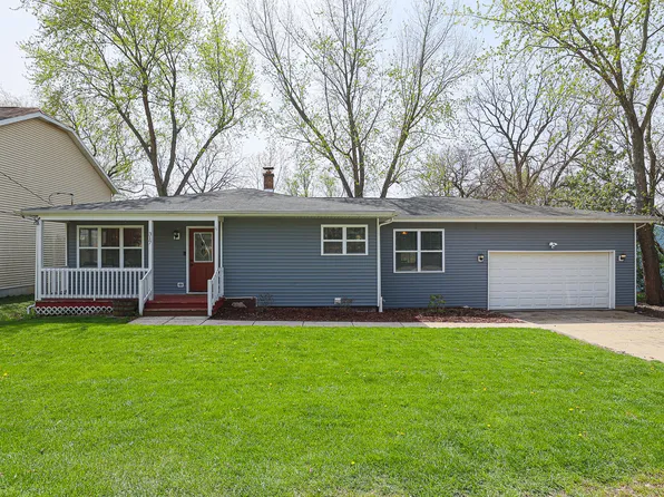 317 Richard Ct, Island Lake, IL 60042