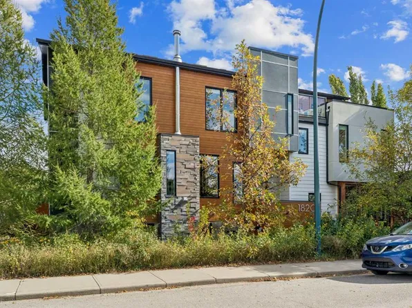 1820 S 4th St NE, Calgary, AB T2E 7X7