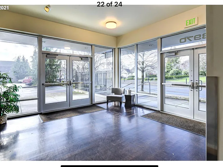 3970 N Interstate Ave — Photo 9