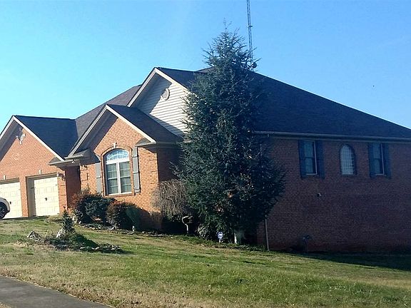 2nd image of 120 Jerrimac Ln