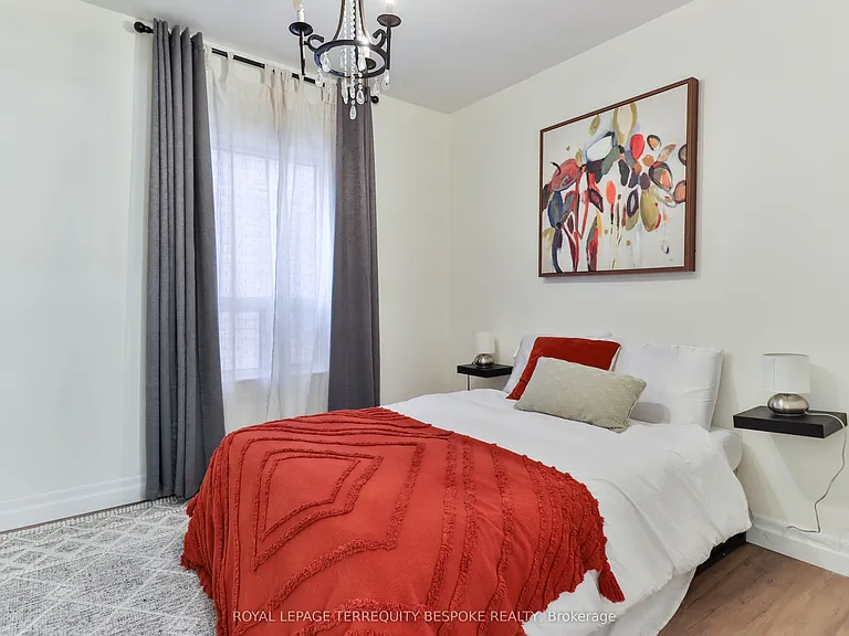39 Lappin Ave #UPPER — Photo 10
