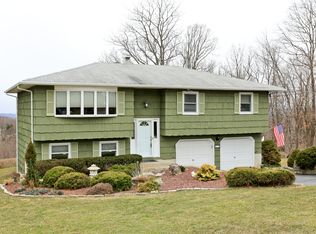 5 Kings Ridge Rd, Mahopac, NY 10541