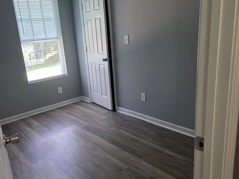 5152 Selene Dr — Photo 28