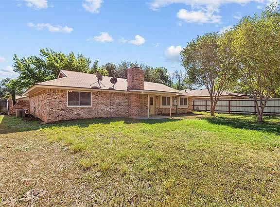 2nd image of 4674 Carrie Ann Ln