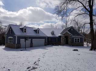 3586 Knollwood Ln, Akron, OH
