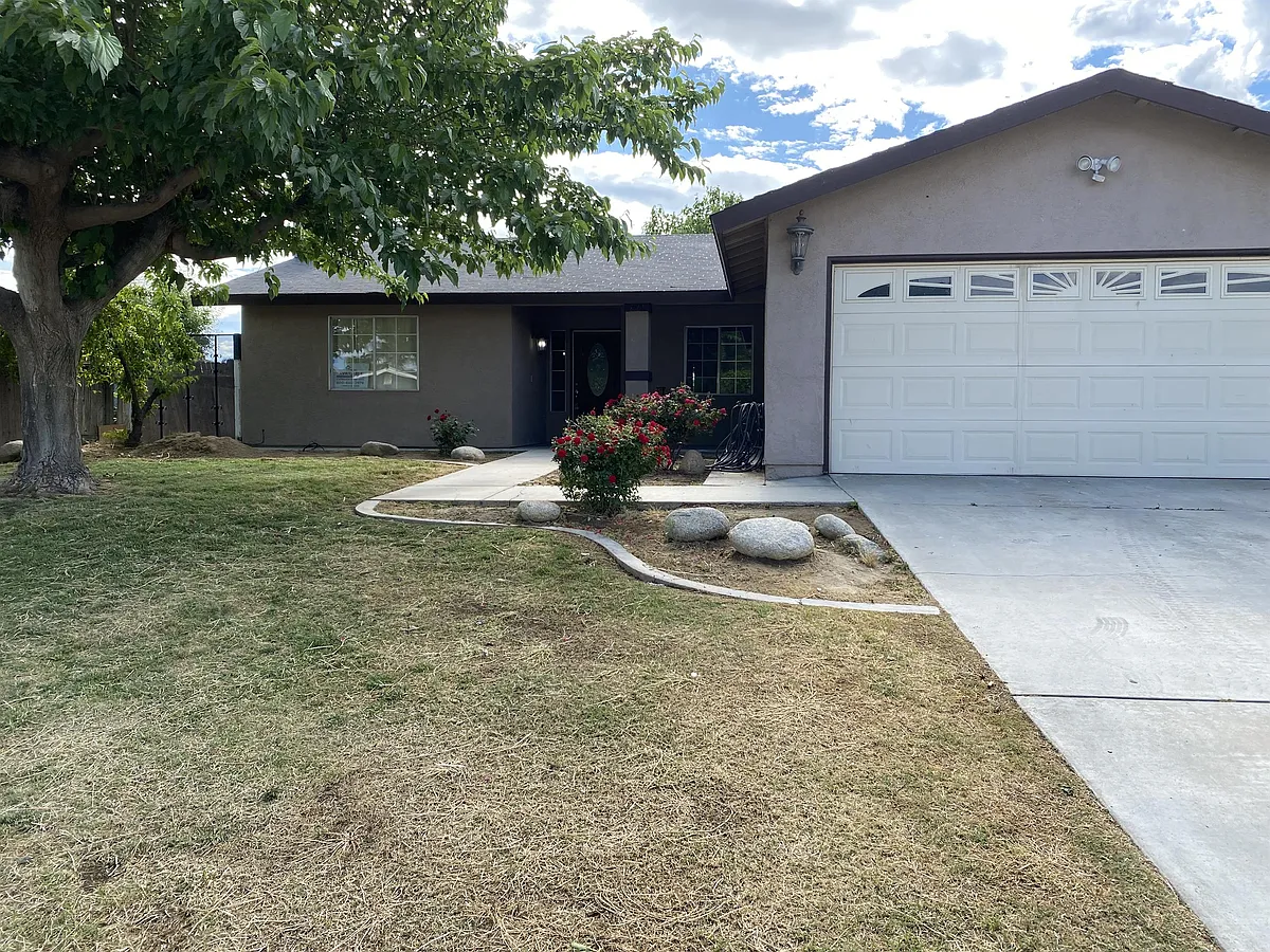 Building Photo - 10708 San Gorgonio St