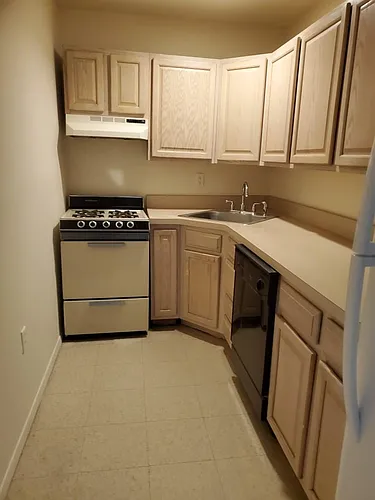 239 Orchard St #2B Photo 1