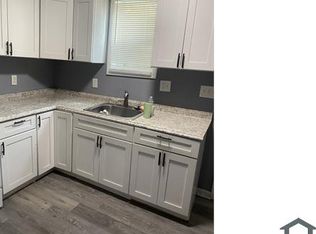 2107 E Oliver St, Baltimore, MD 21213