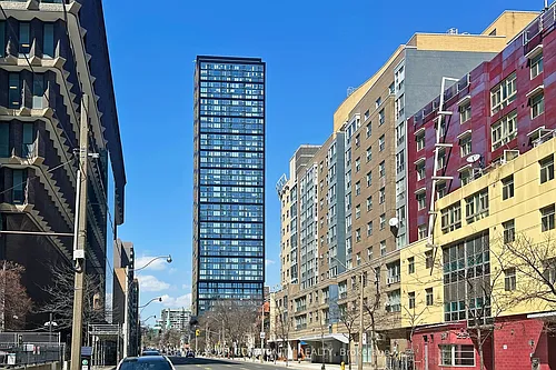 319 Jarvis St E #1817 Photo 1