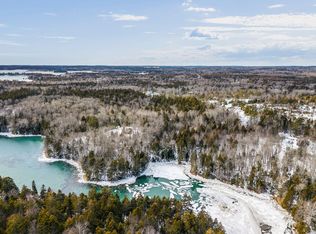 52 Atlantic Quarry Rd, Tenants Harbor, ME 04860