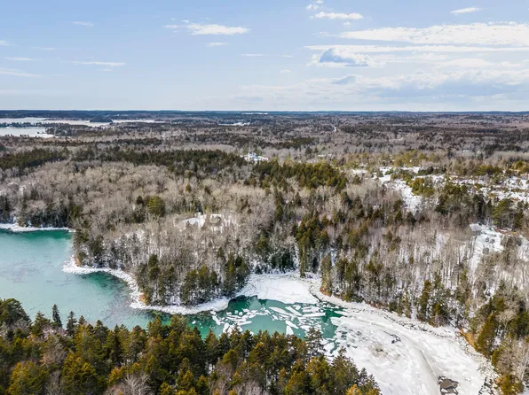 52 Atlantic Quarry Road, Saint George, ME 04860