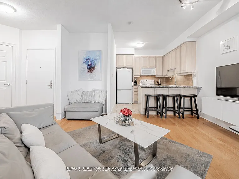 80 Harrison Garden Blvd #2324 — Photo 5